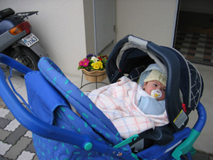 jan2006-noa-1st-stroller.jpg